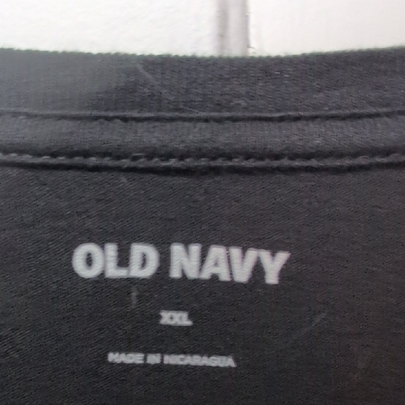 Old Navy Black Graphic Tee - Picture 2 of 4